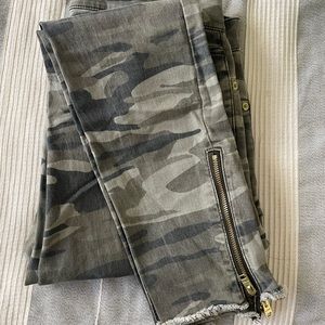 Express camouflage ankle pants